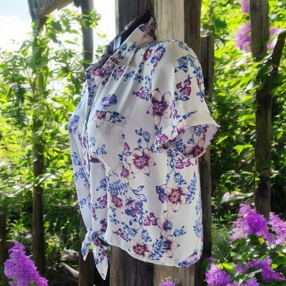 Pink Rose White Floral Front Tie Button Down Blouse - Picture 2 of 8